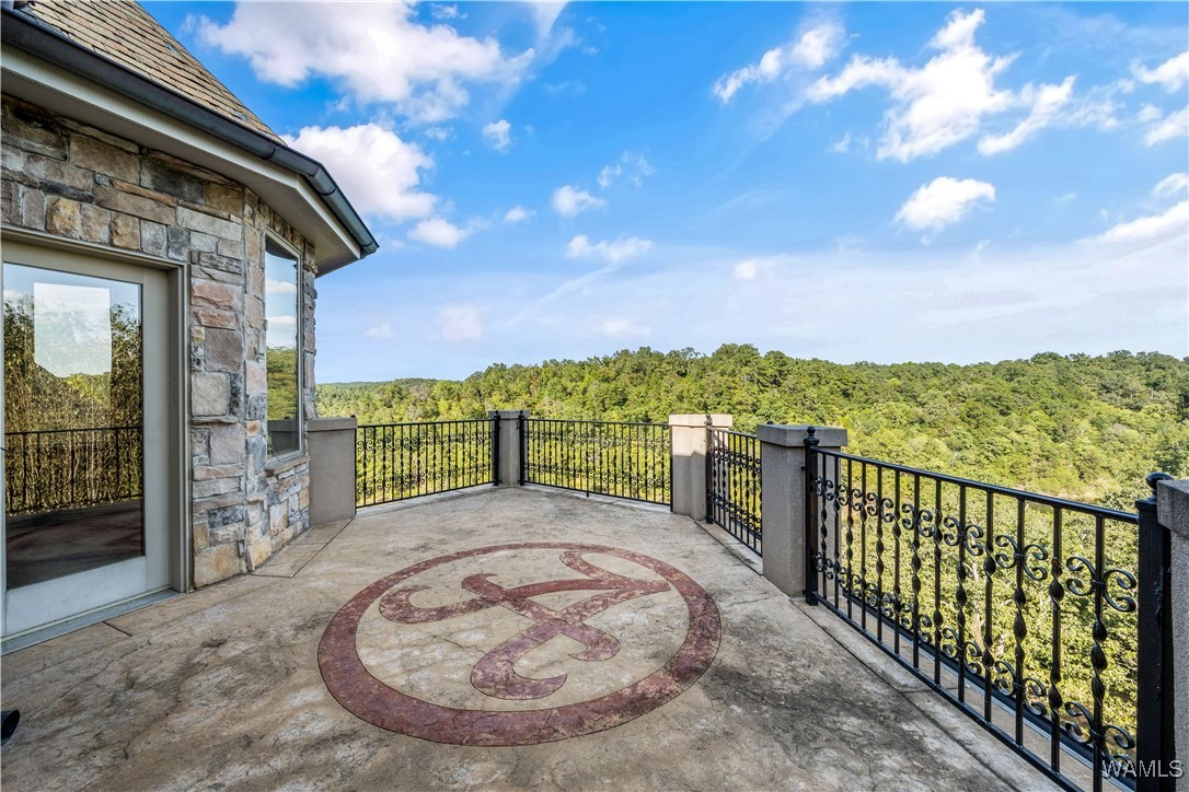 10251 Lake Side Drive