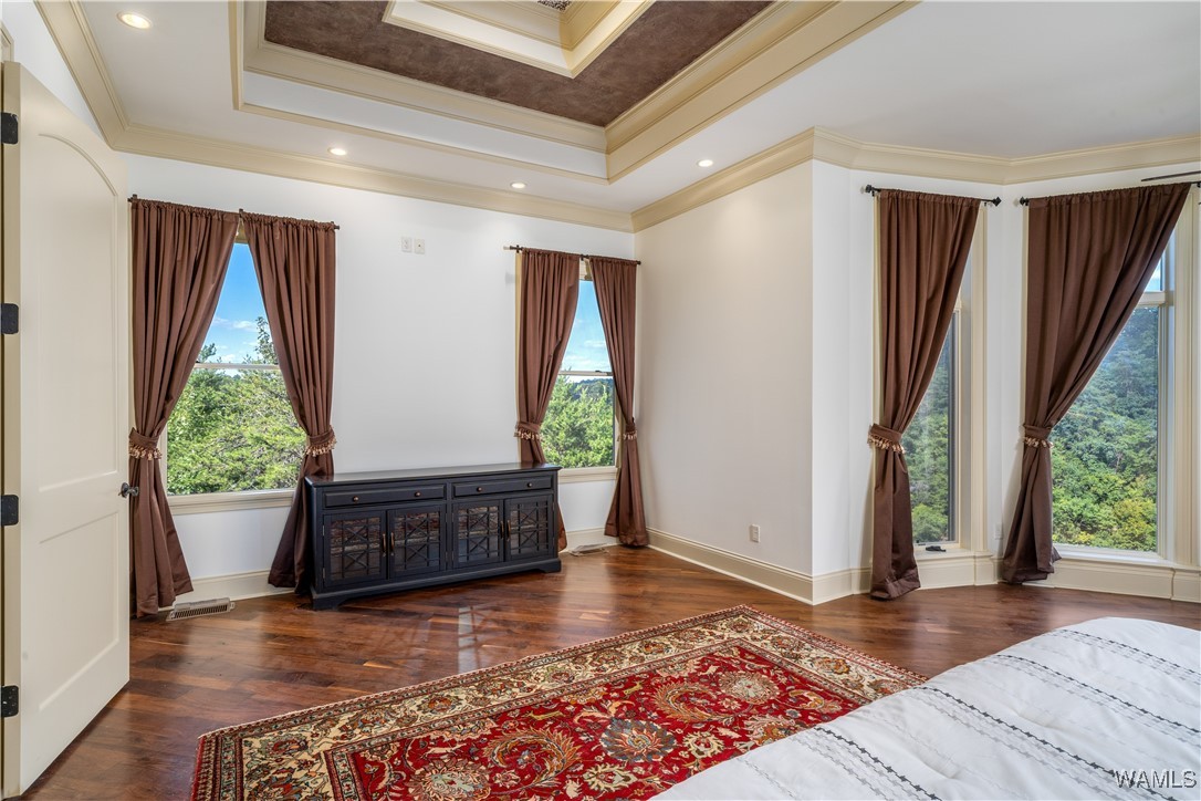 10251 Lake Side Drive