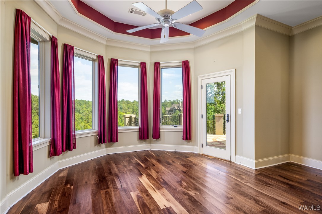 10251 Lake Side Drive