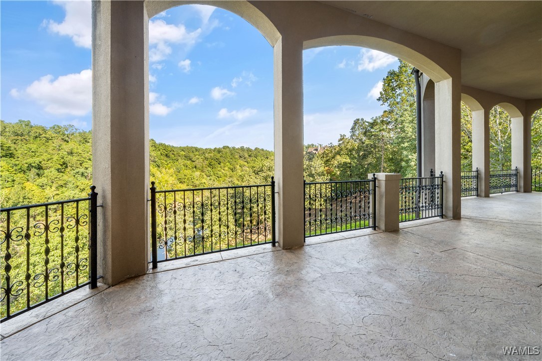 10251 Lake Side Drive