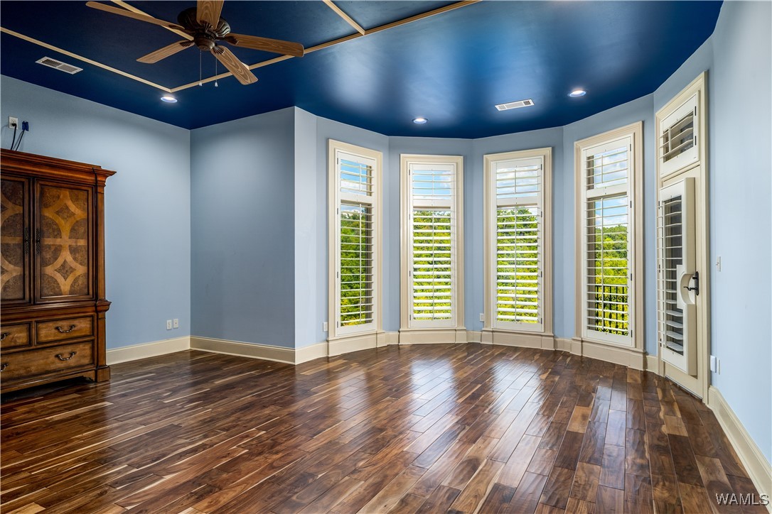 10251 Lake Side Drive