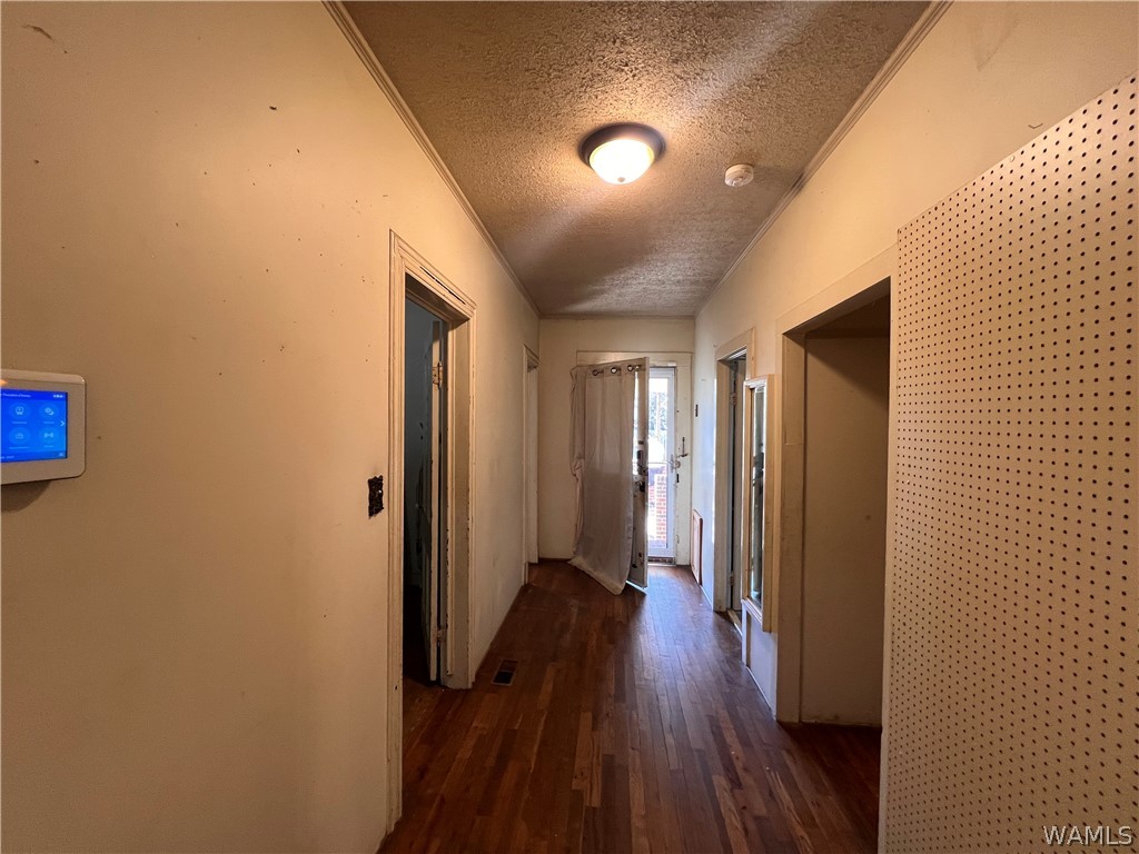 311 Main Street N
