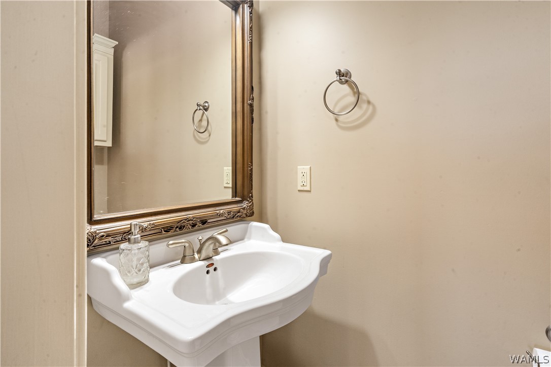 15104 Burnt Pines Road