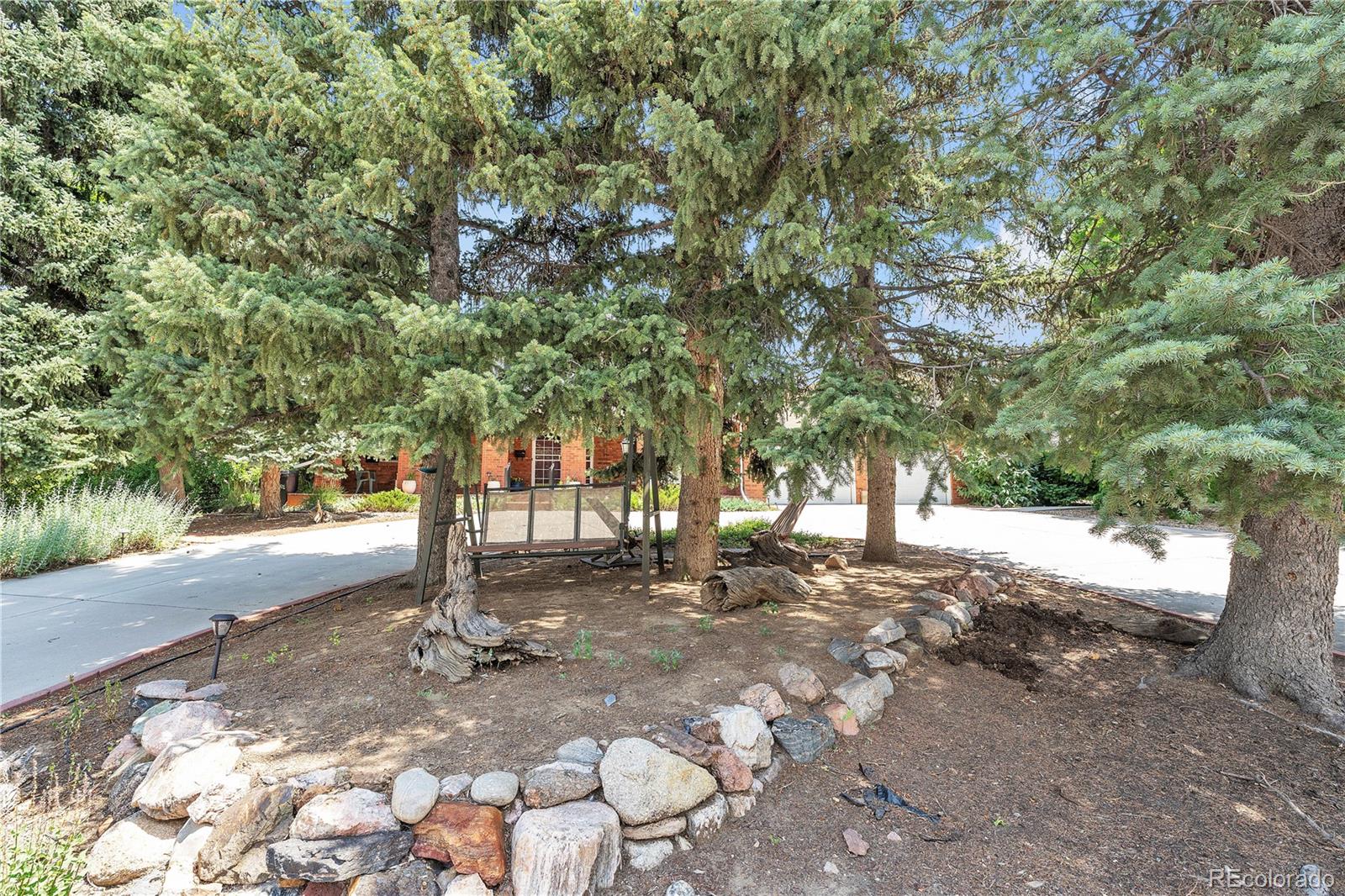 6479 E Maplewood Avenue