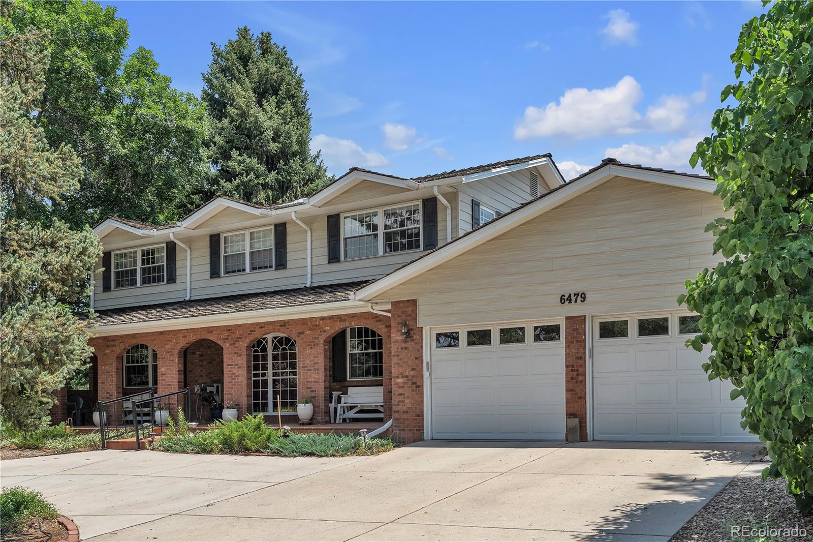 6479 E Maplewood Avenue