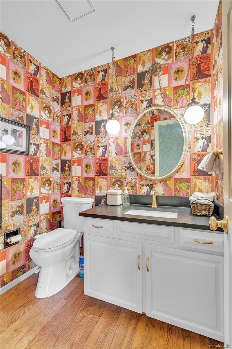 6479 E Maplewood Avenue