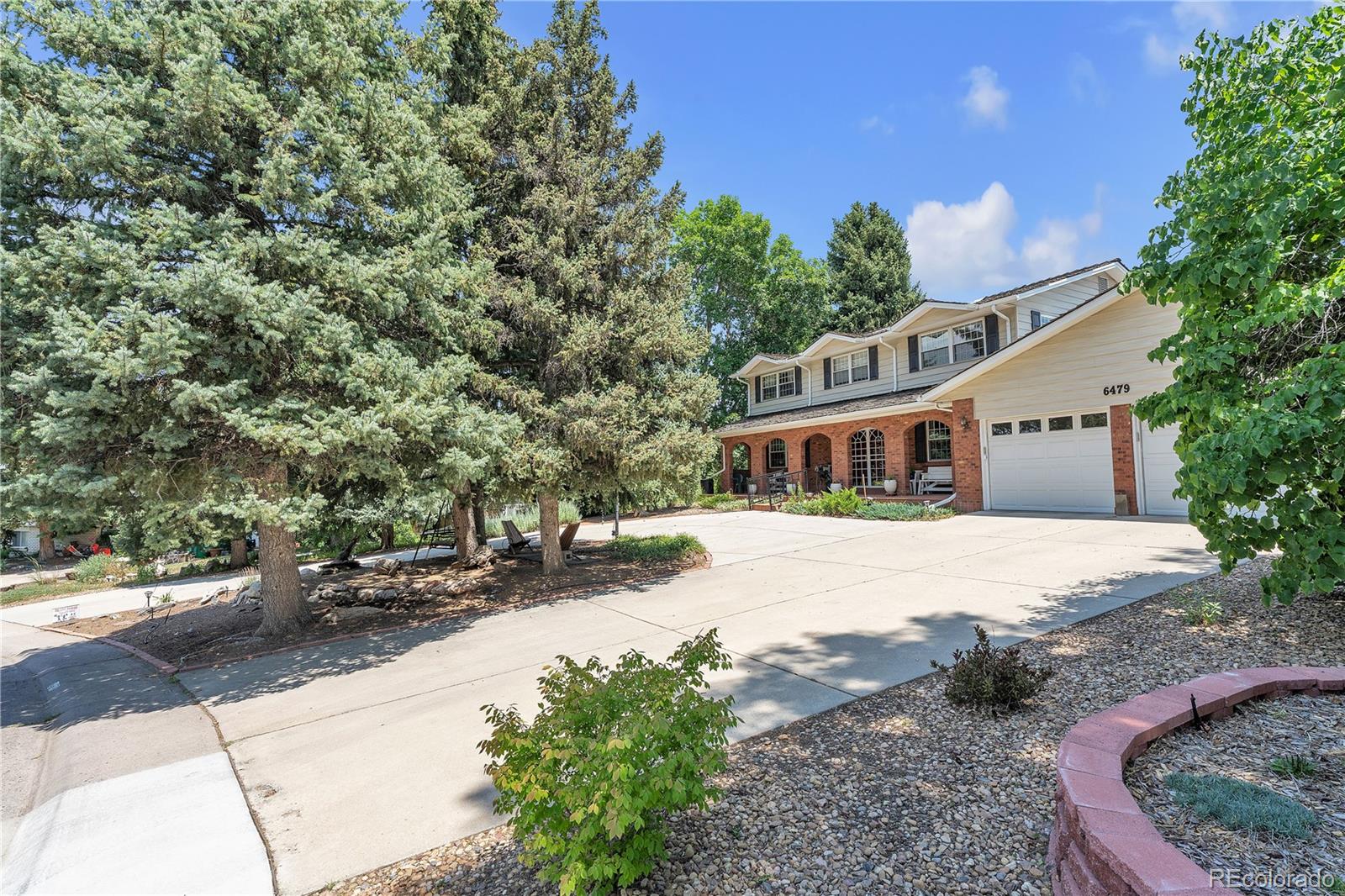 6479 E Maplewood Avenue