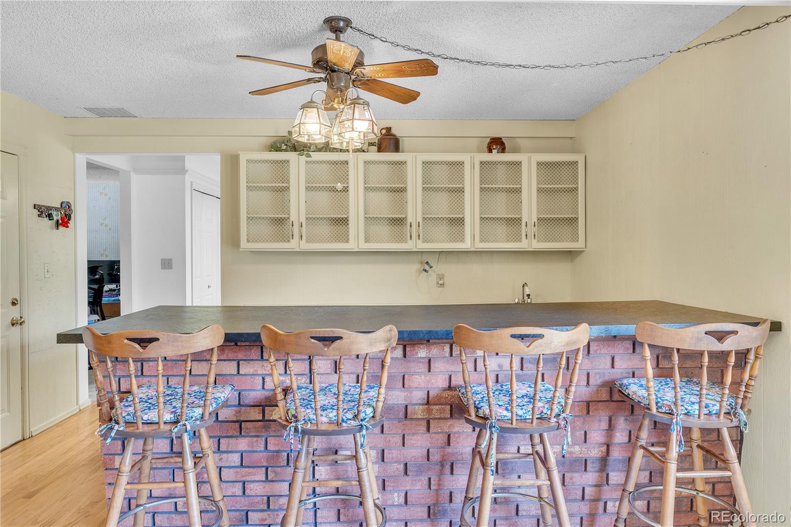 6479 E Maplewood Avenue