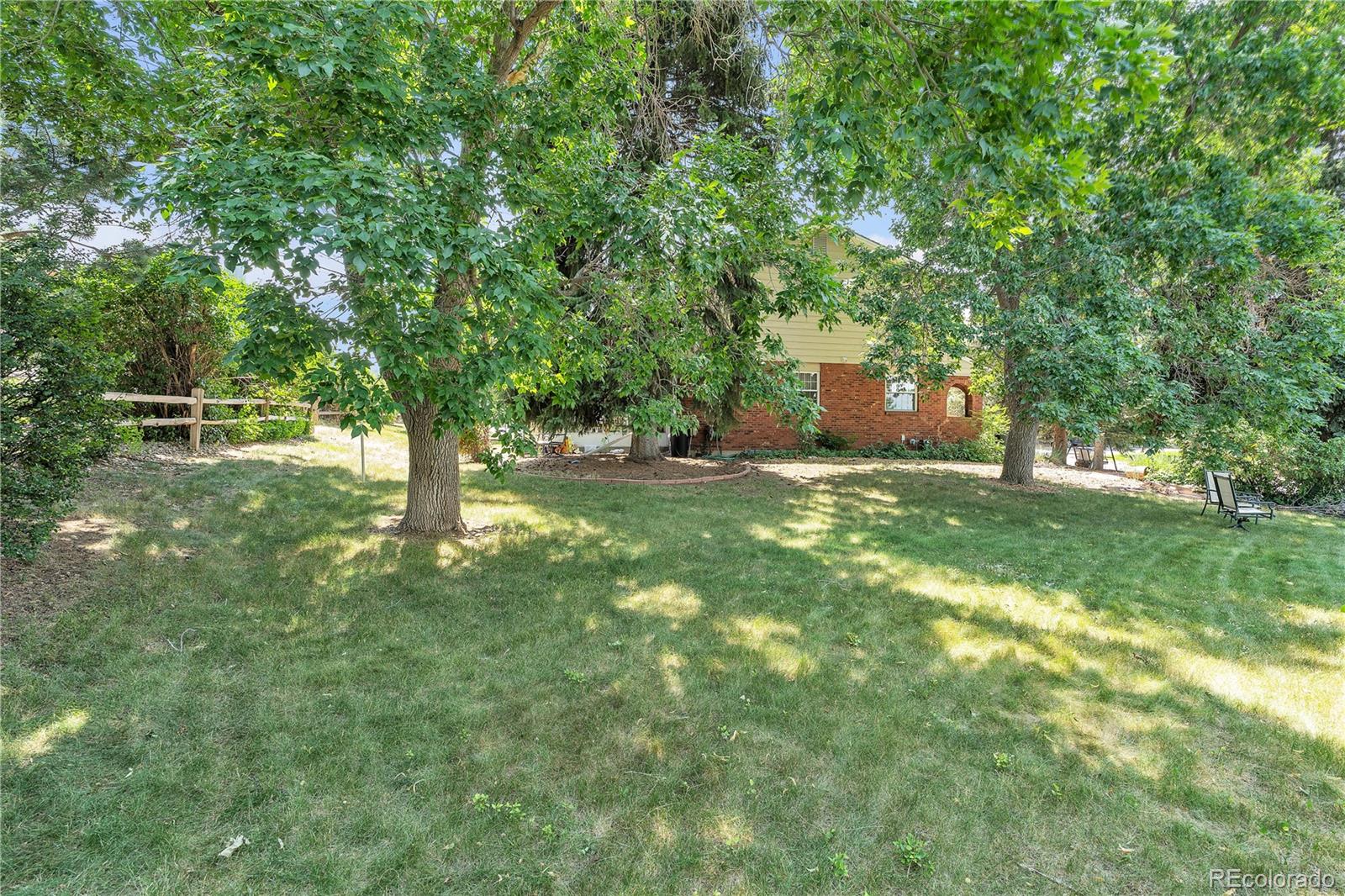 6479 E Maplewood Avenue