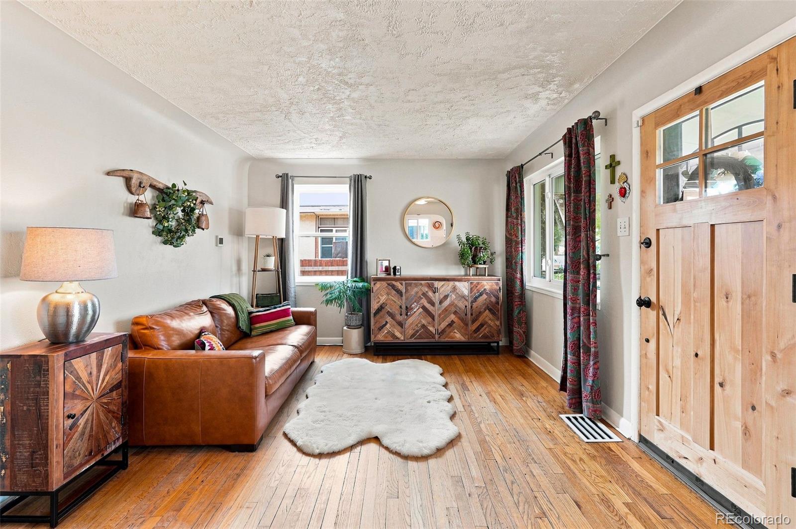 3280 Niagara Street