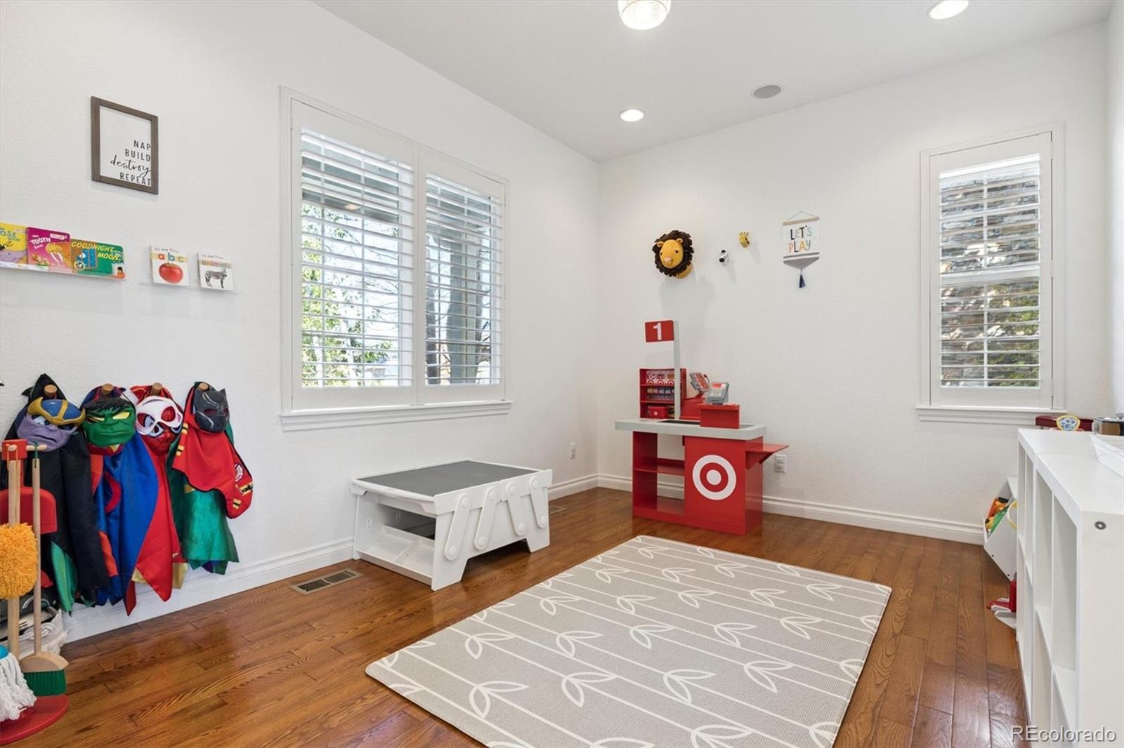 6758 S Riverwood Way