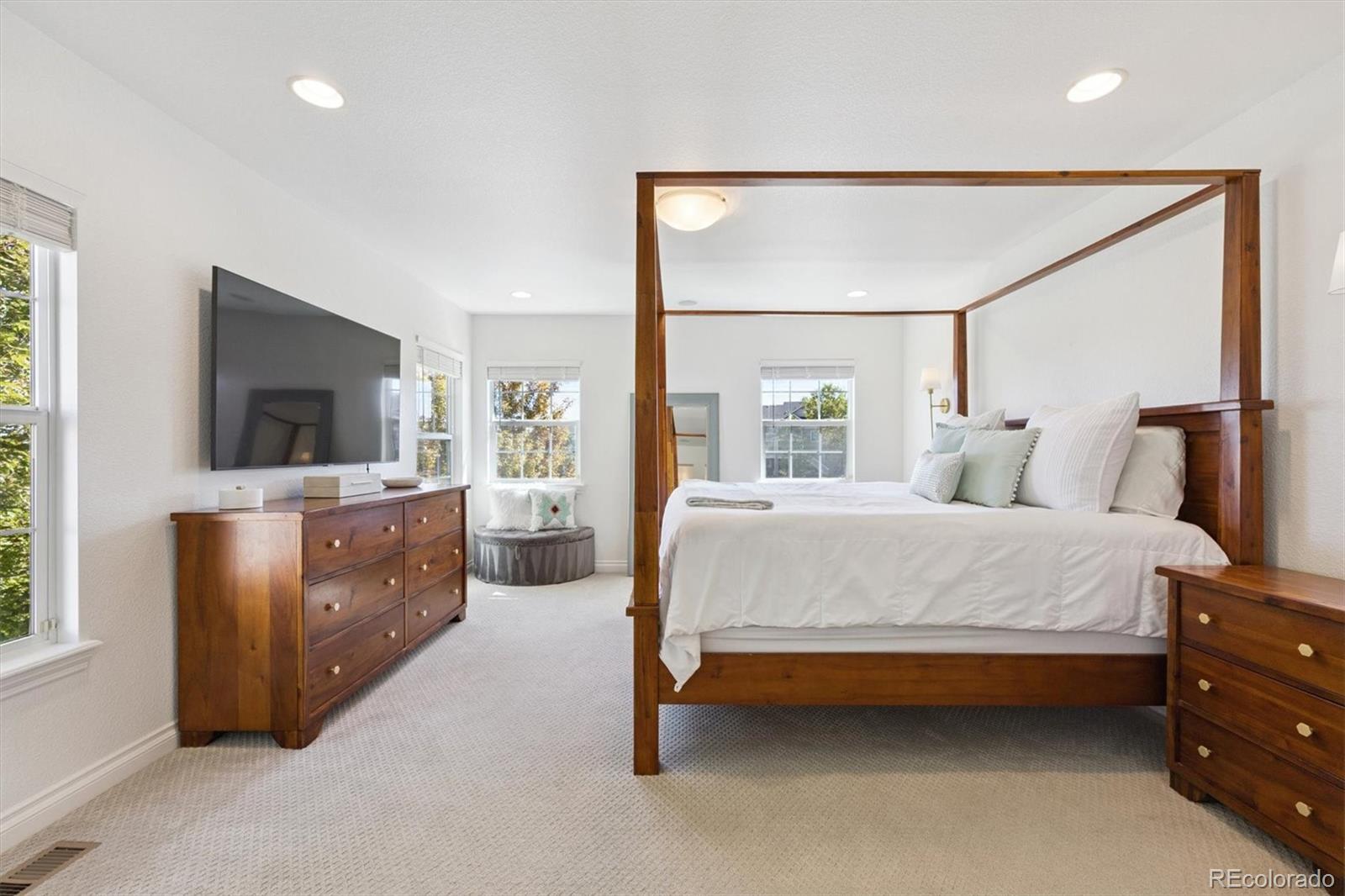 6758 S Riverwood Way