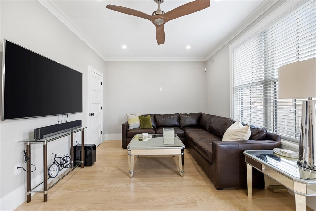16-18 Chappie St # 18