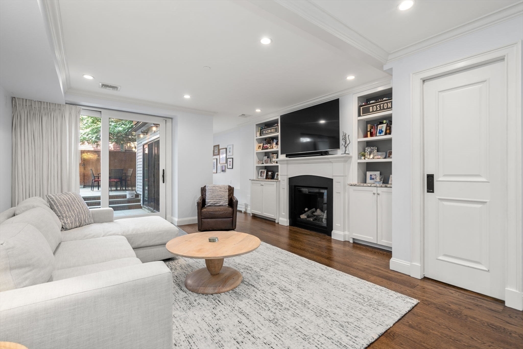 15 Hancock St # 1
