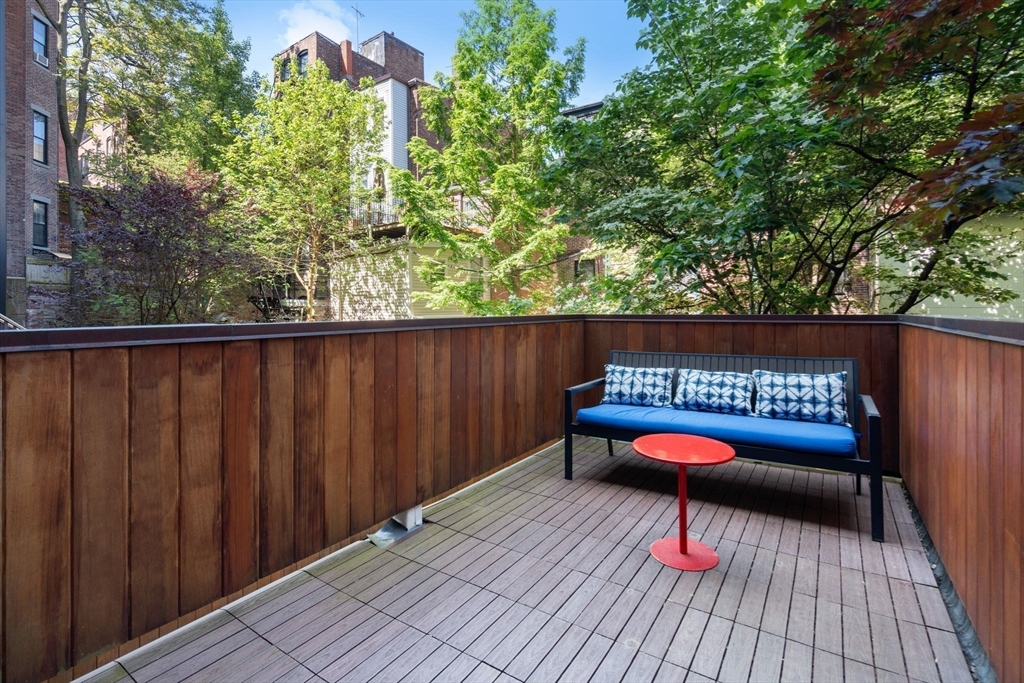 15 Hancock St # 1