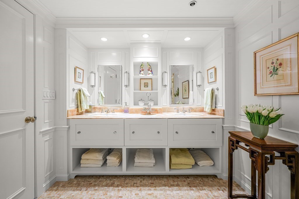 220 Boylston # 1108