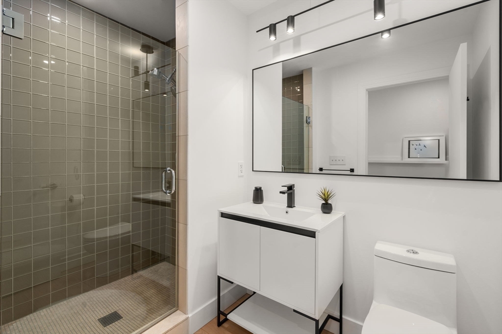 303 Columbus Ave # 501