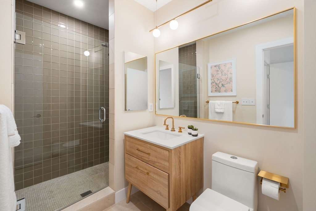 303 Columbus Ave # 501