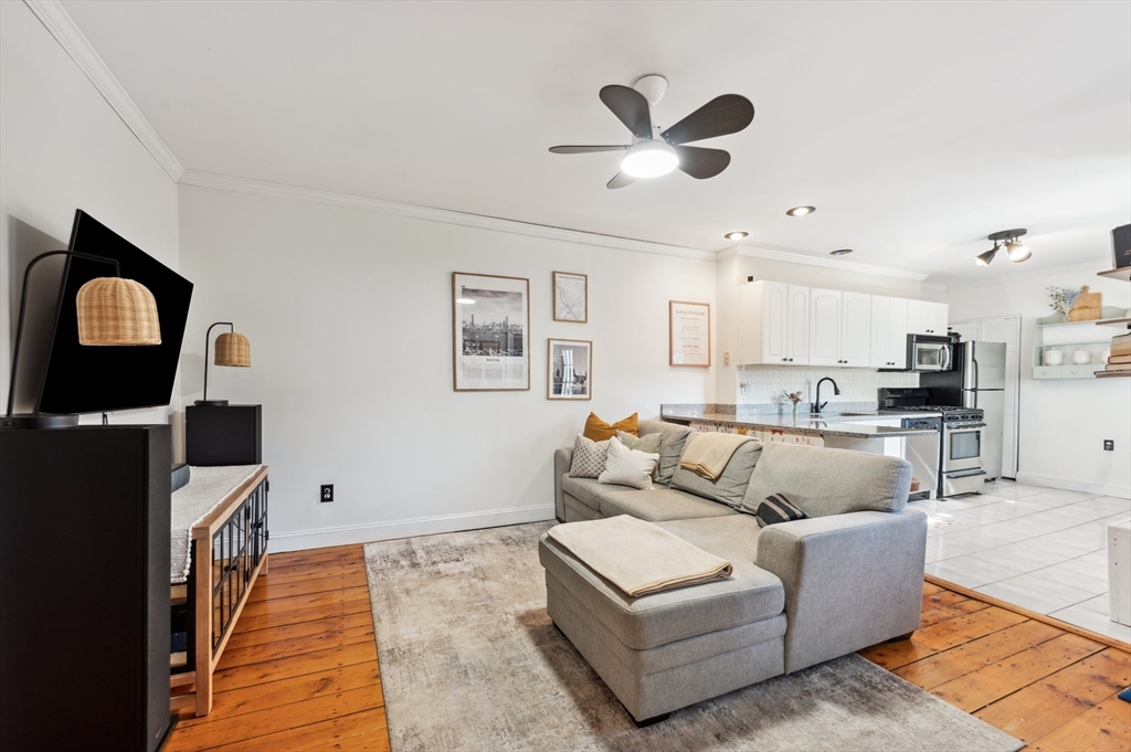 93 Pearl St # 2, Boston Unit: 2