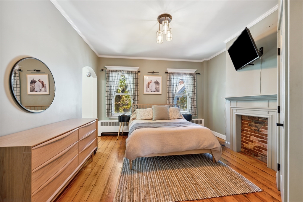 93 Pearl St # 2, Boston Unit: 2