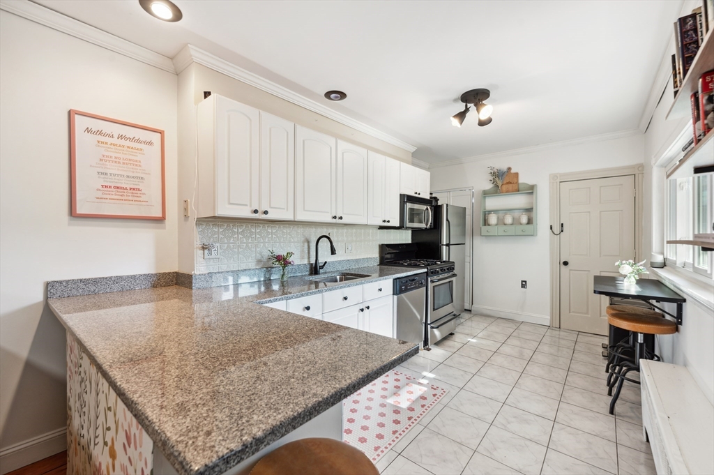 93 Pearl St # 2, Boston Unit: 2