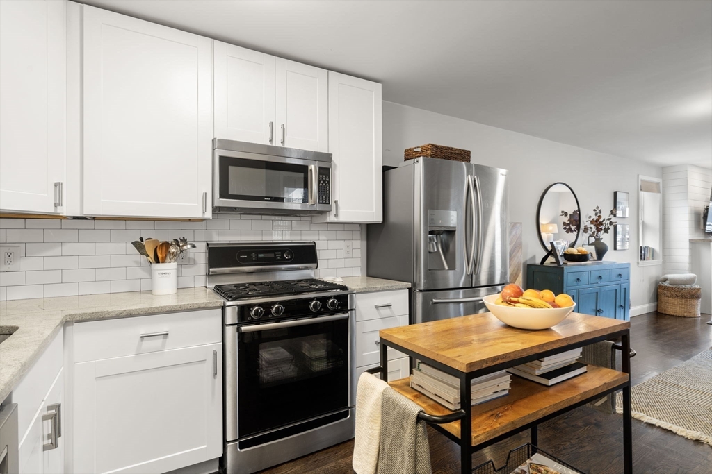 270 Bunker Hill St # 4