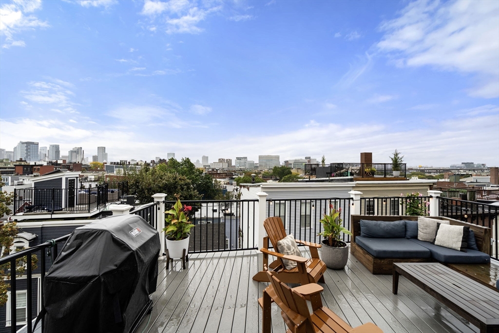 270 Bunker Hill St # 4