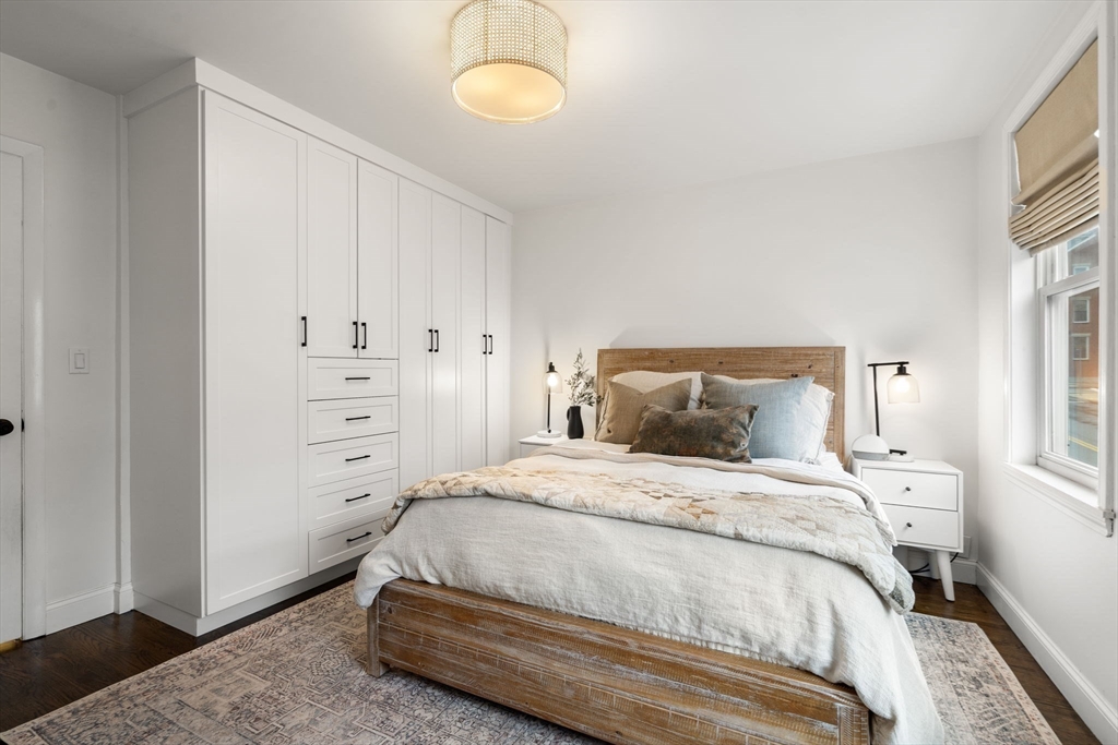 270 Bunker Hill St # 4