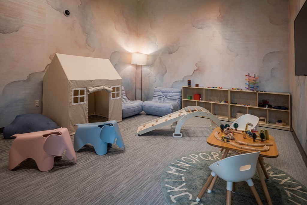 240 Devonshire Street # 5308