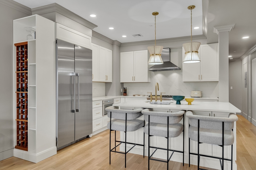 119 Saint Botolph St # 3