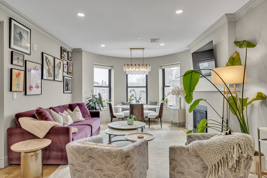 119 Saint Botolph St # 3