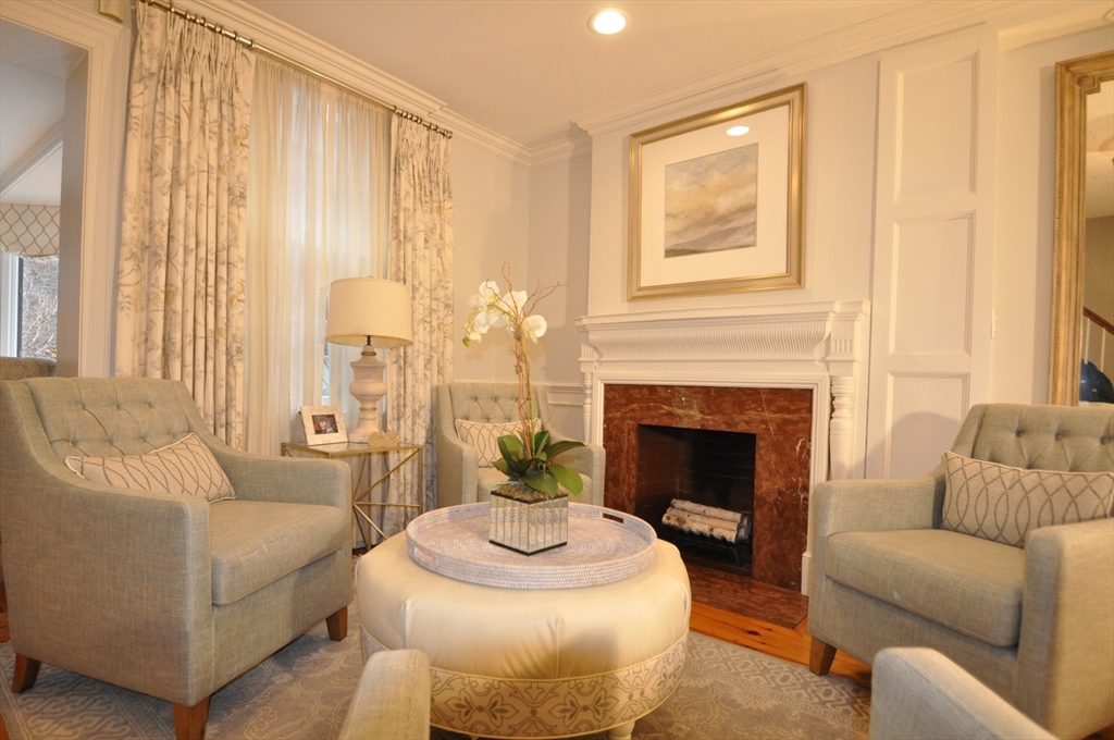 5 Rollins Place