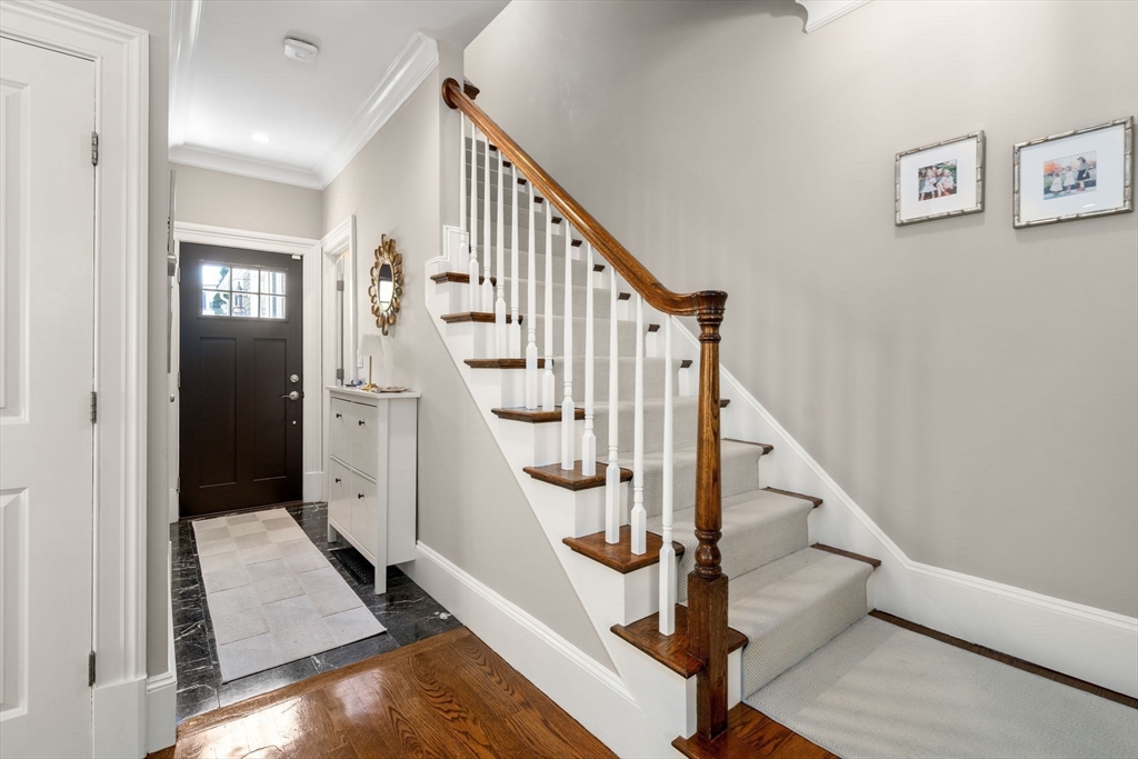 6 Woods Place
