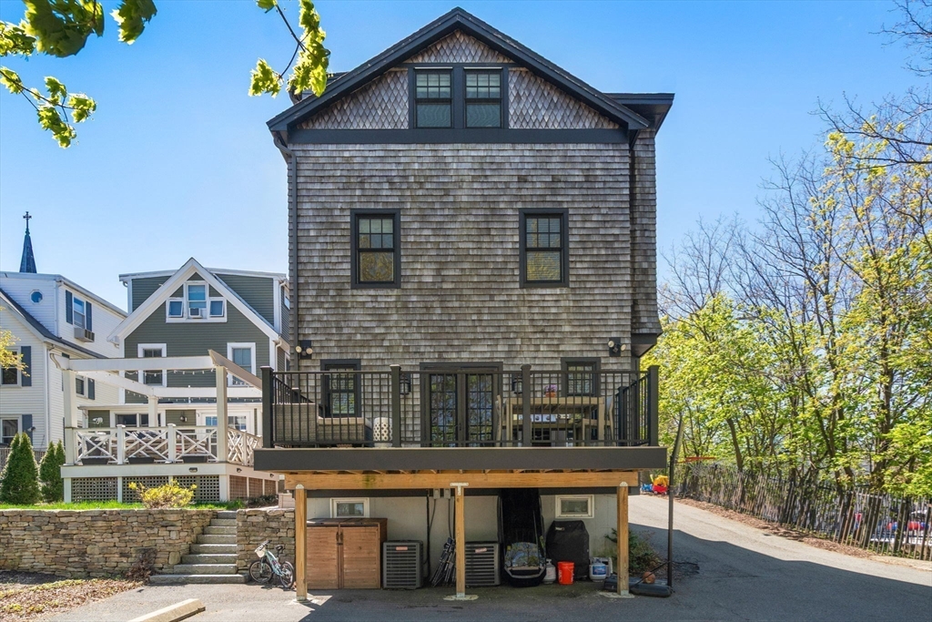 6 Woods Place