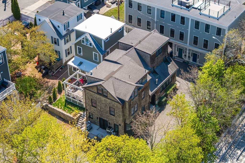 6 Woods Place