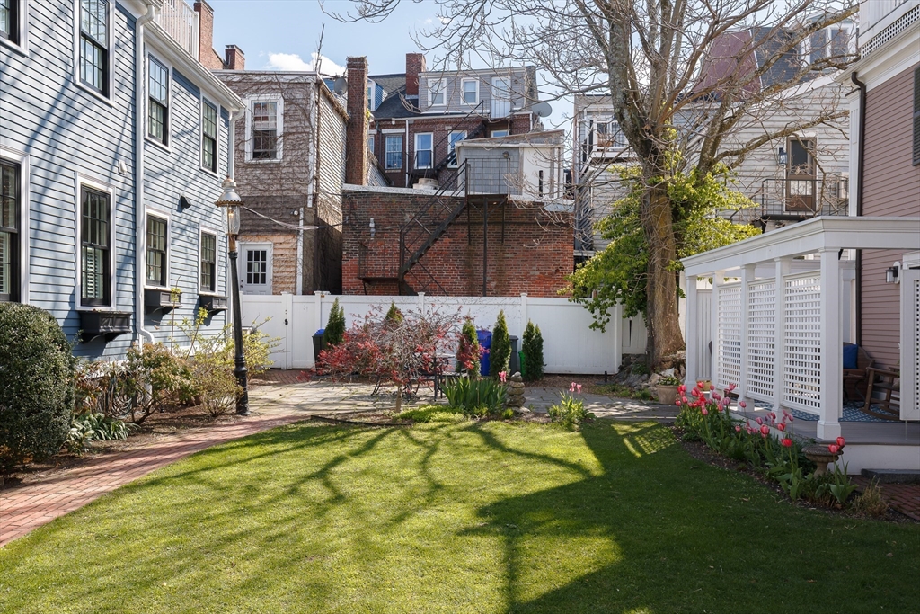 78 Warren St