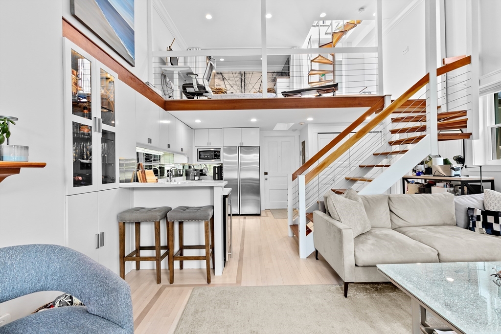 178 Commonwealth Ave # 8