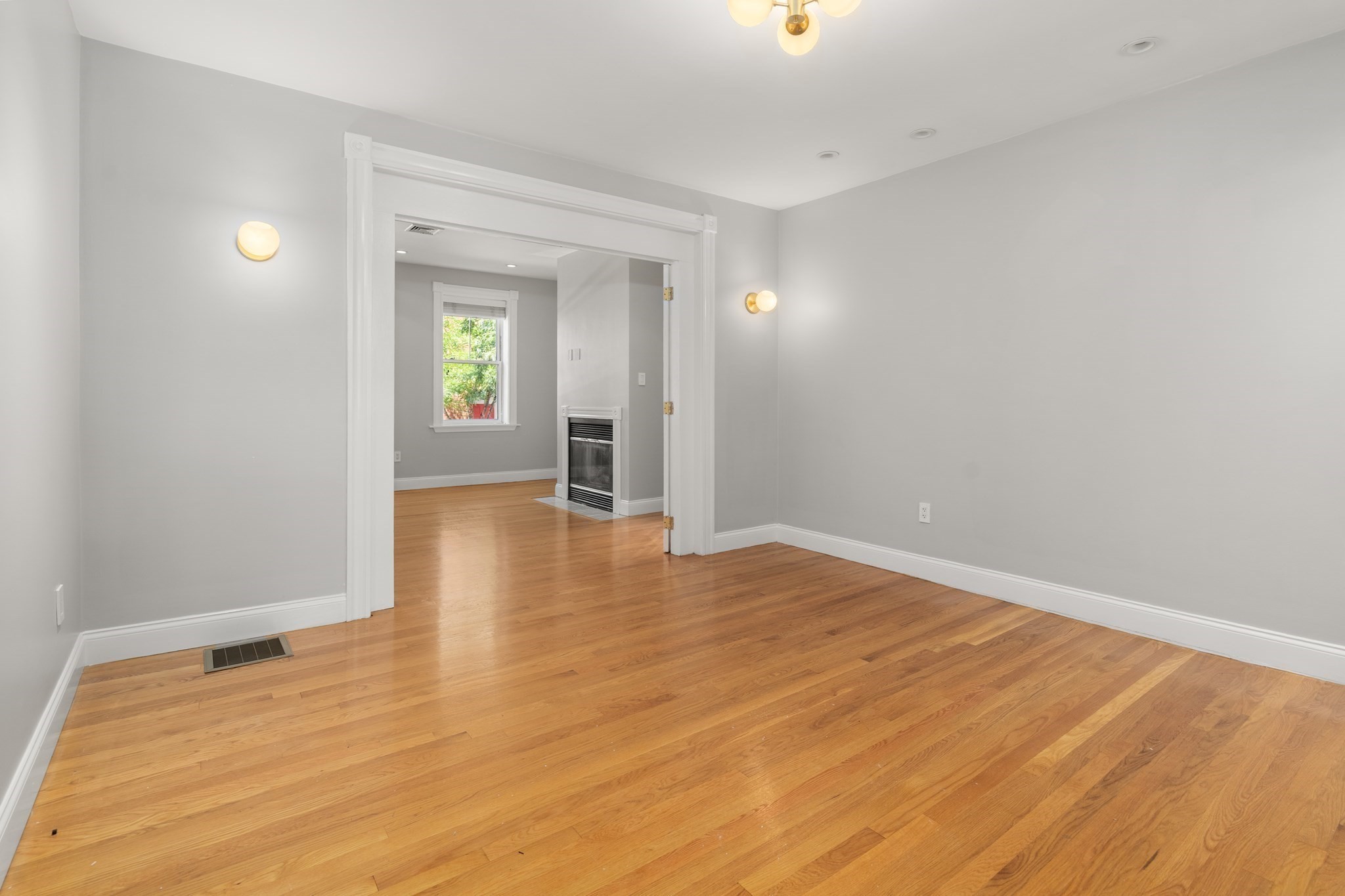 93 Baldwin St # 1