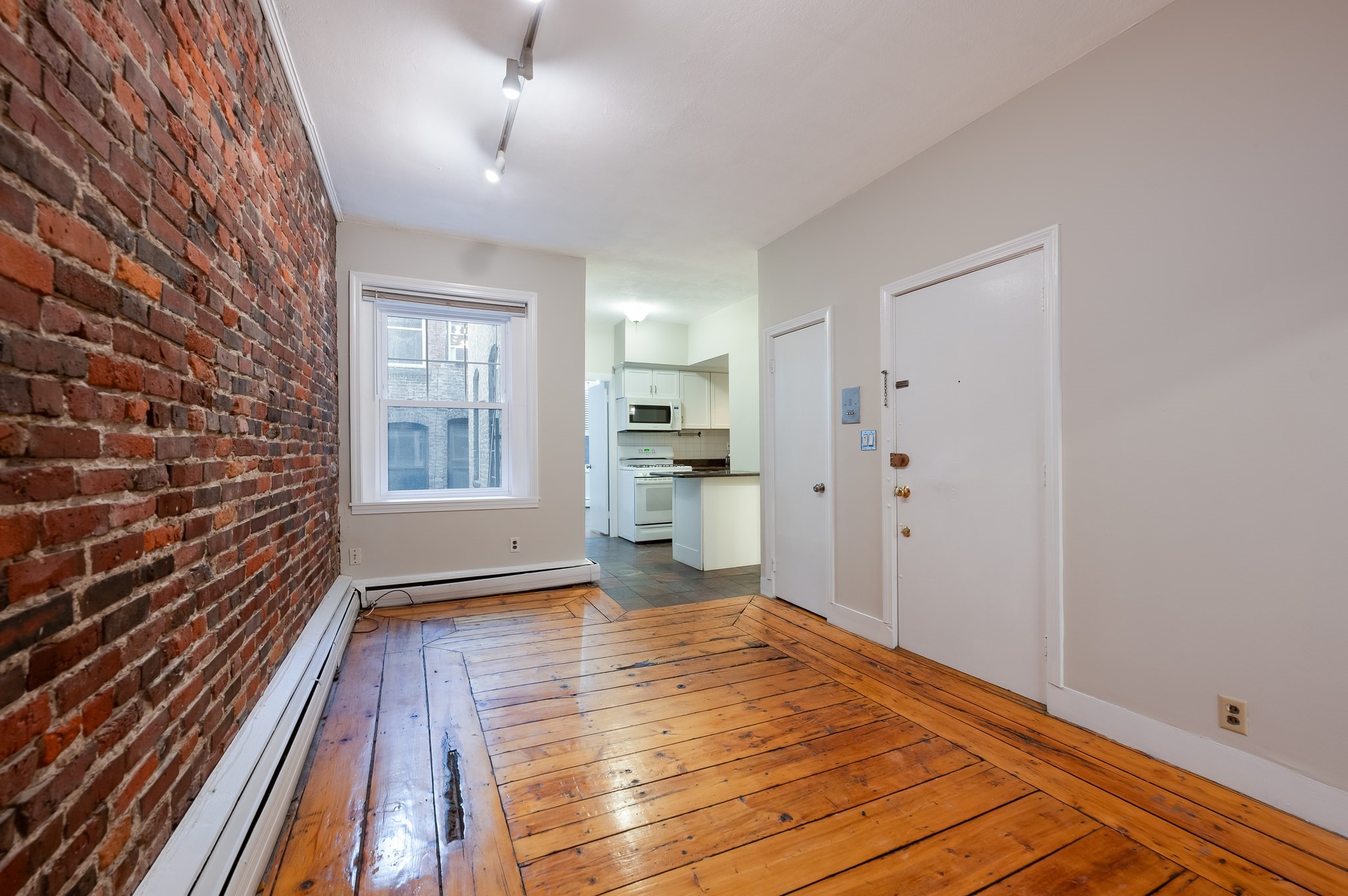 11 Revere St # 1