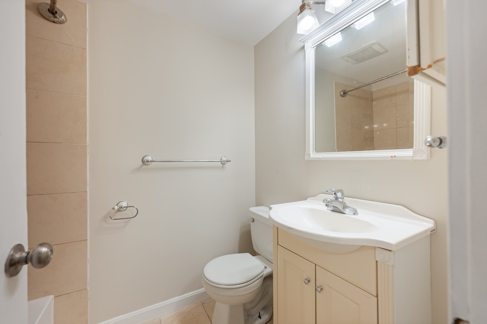 11 Revere St # 1
