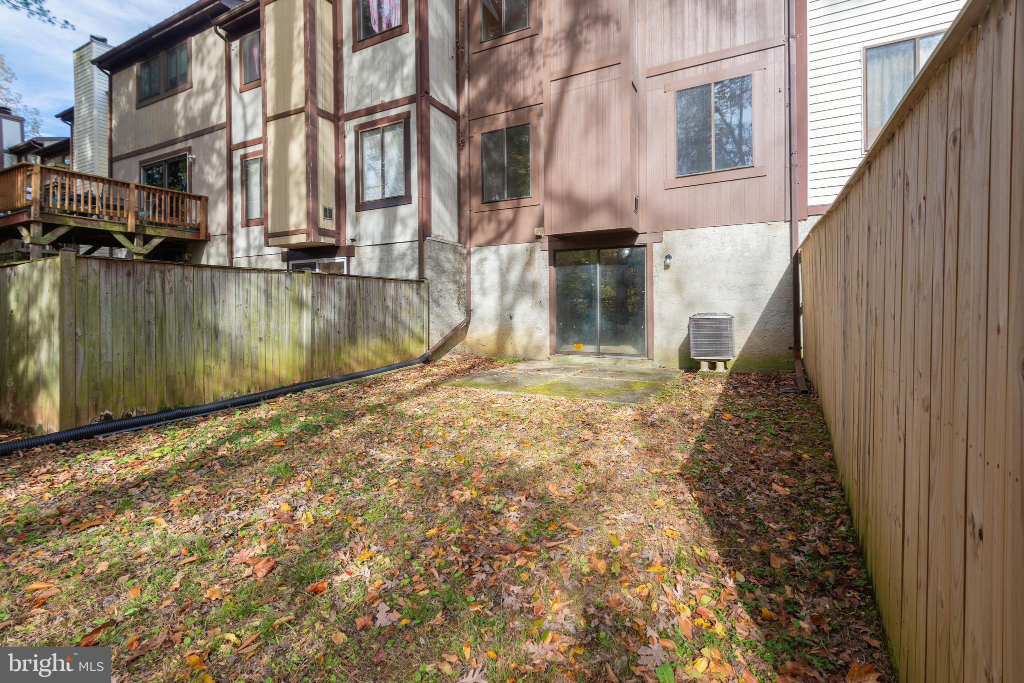 1228 HEARTWOOD COURT
