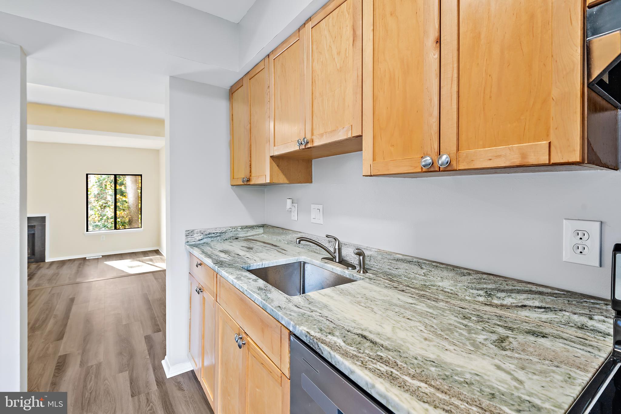 1228 HEARTWOOD COURT