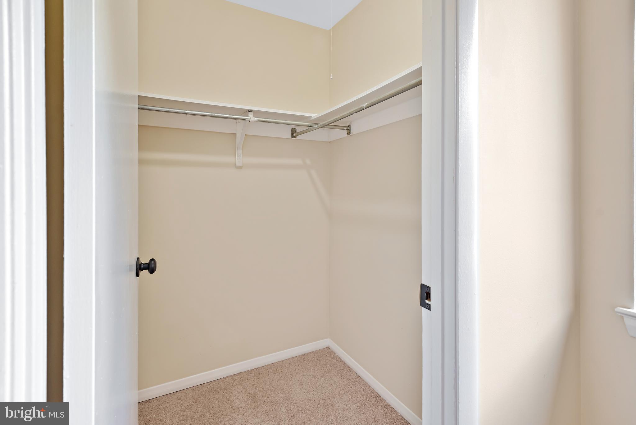 1228 HEARTWOOD COURT