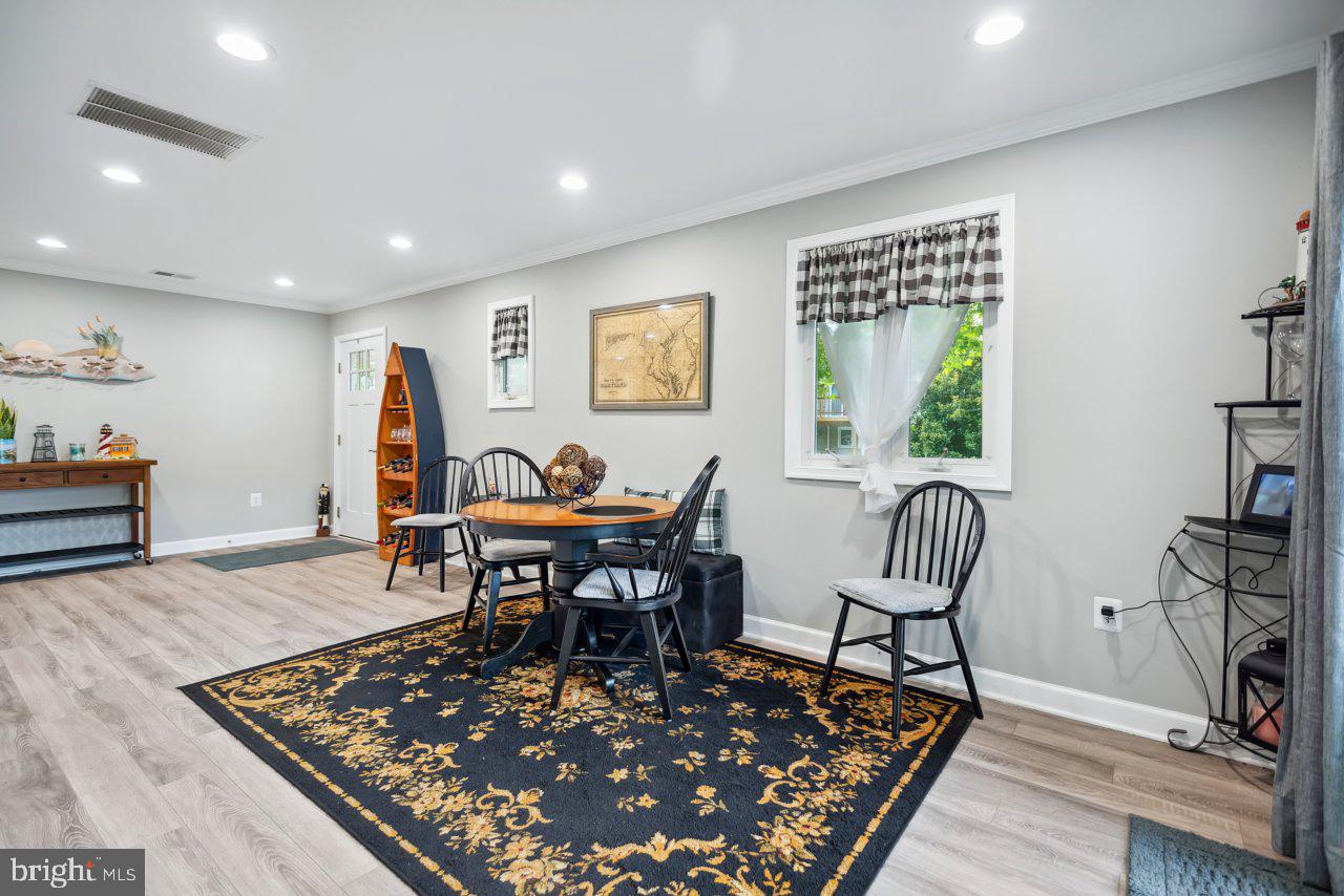 724 SHORE DRIVE