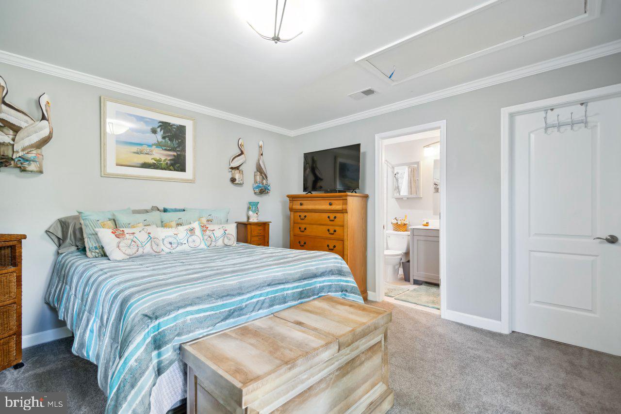 724 SHORE DRIVE