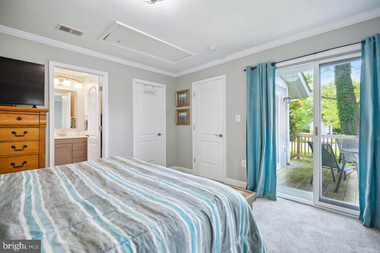 724 SHORE DRIVE
