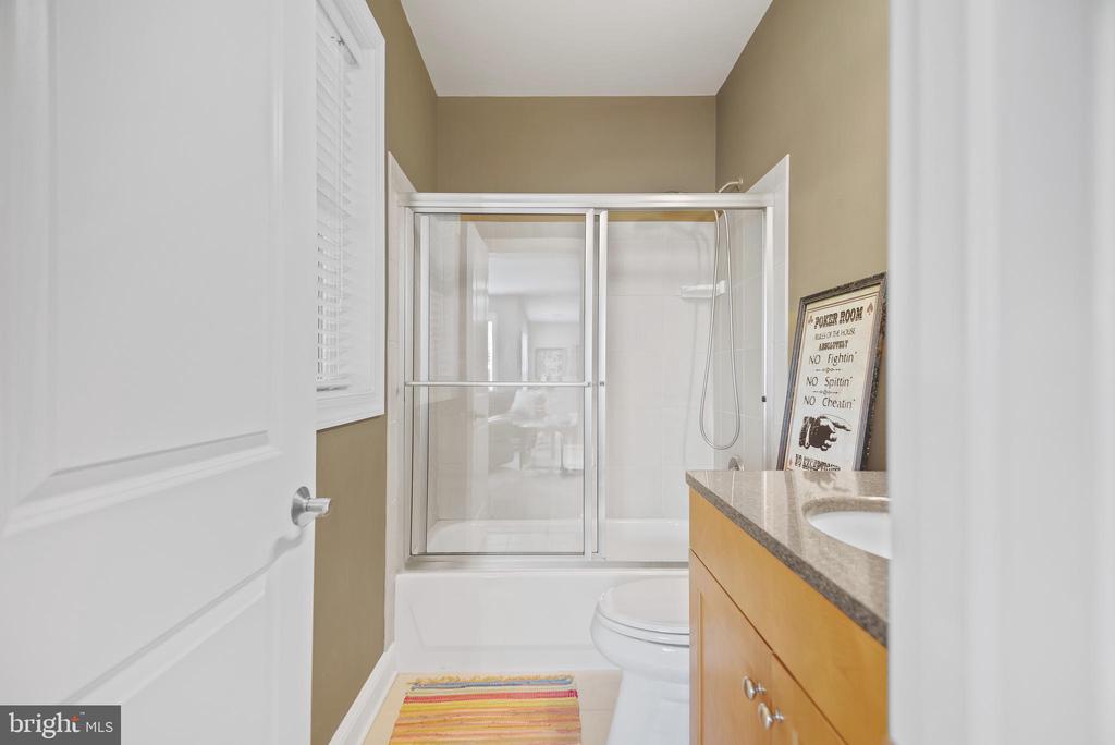 5406 RAPIDAN COURT