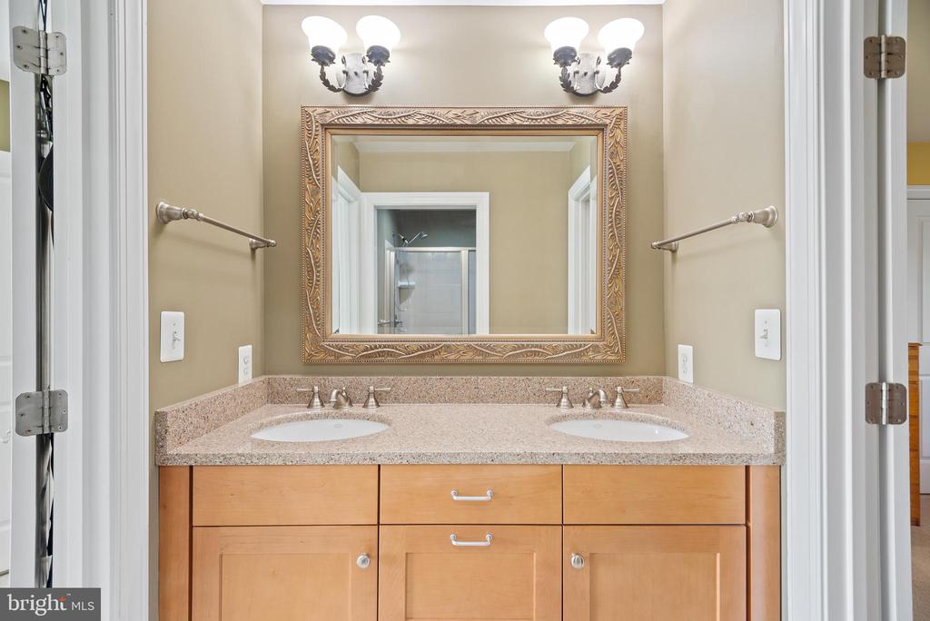 5406 RAPIDAN COURT