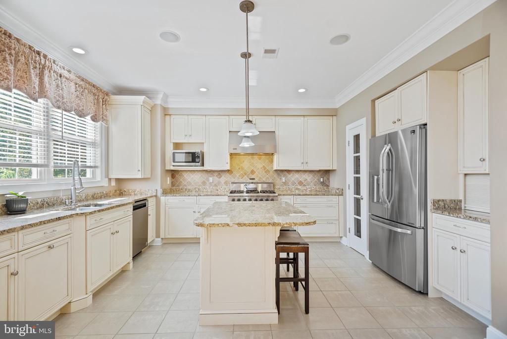 5406 RAPIDAN COURT