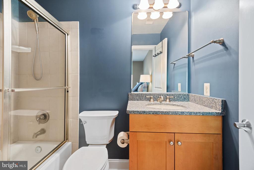 5406 RAPIDAN COURT